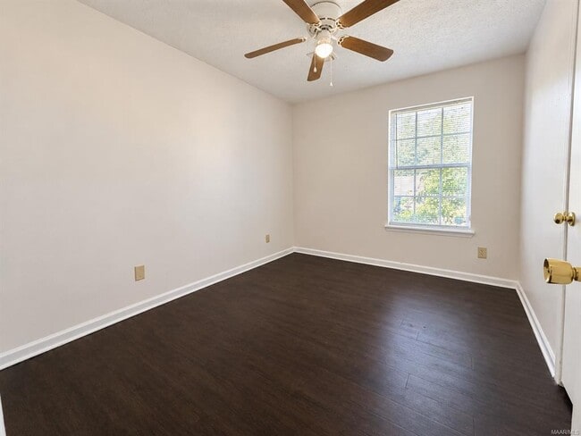 229 Juniper Ct