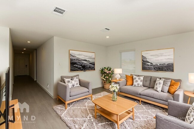 Photo - 2709 Ctr Crk Ln