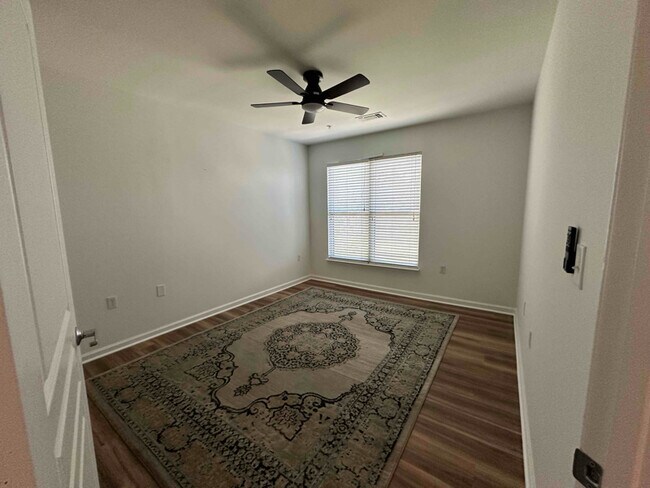 Photo - 2204 Westcourt Ln