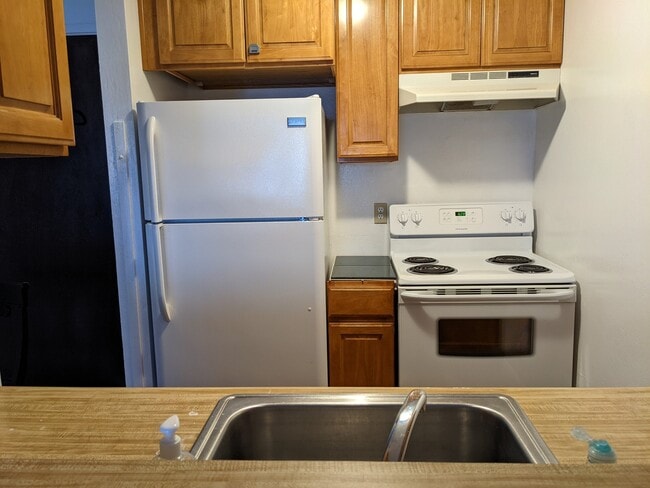 Photo - 150 Pearl St