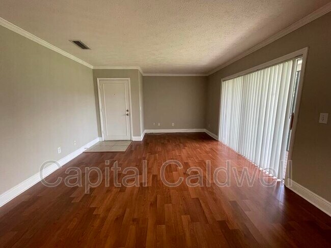 13686 Orange Sunset Dr Unit 201