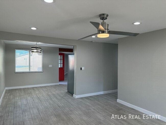 Photo - 3412 W Orangewood Ave