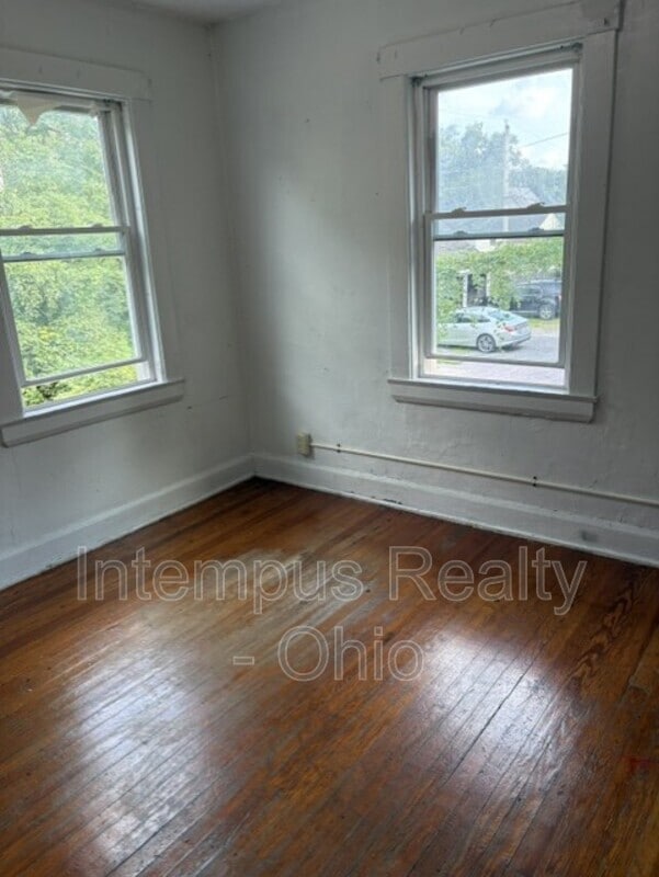 Photo - 329 Hayes Ave