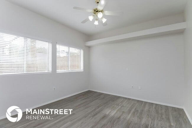 Photo - 1704 S 39th St