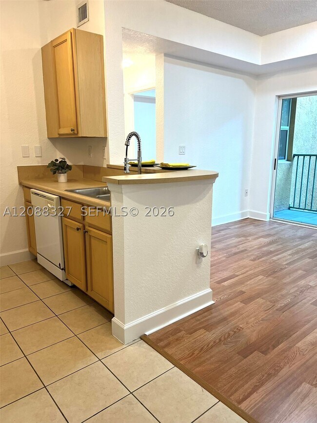 Photo - 6001 SW 70th St Unit 346