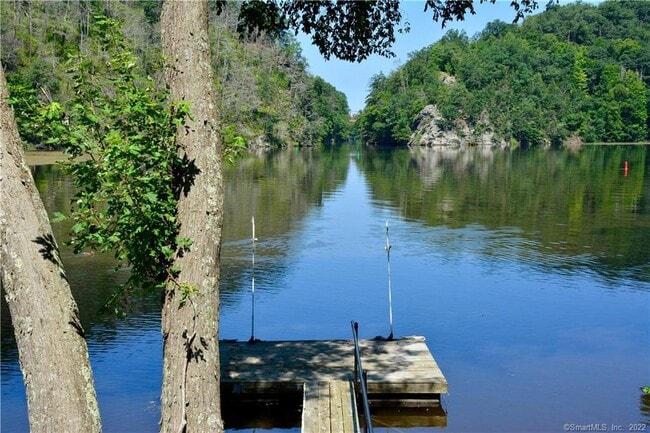 Photo - 67 Lake Lillinonah Rd N