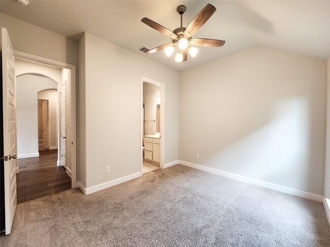 Photo - 18935 Rosewood Terrace Dr