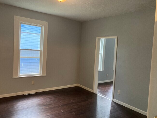 Photo - 6815 Lawn Ave