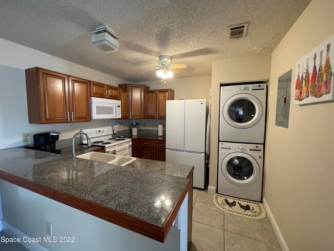 Photo - 1440 Sheafe Ave NE