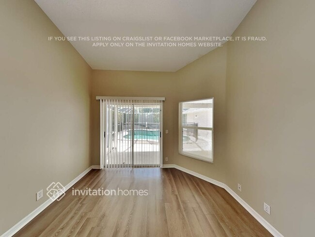 Photo - 4208 74th Ave E
