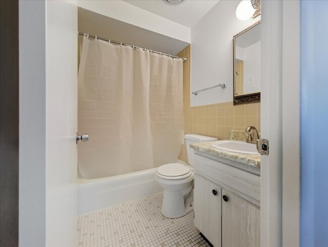 Photo - 126 W Washington St Unidad 323