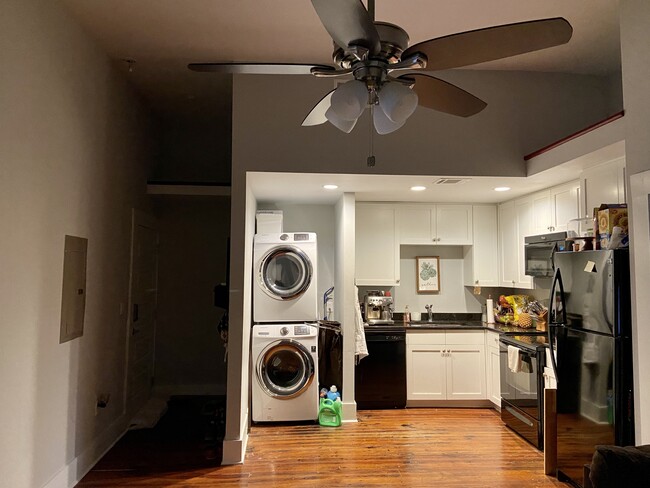 Photo - 103 W 2nd St Unit 208