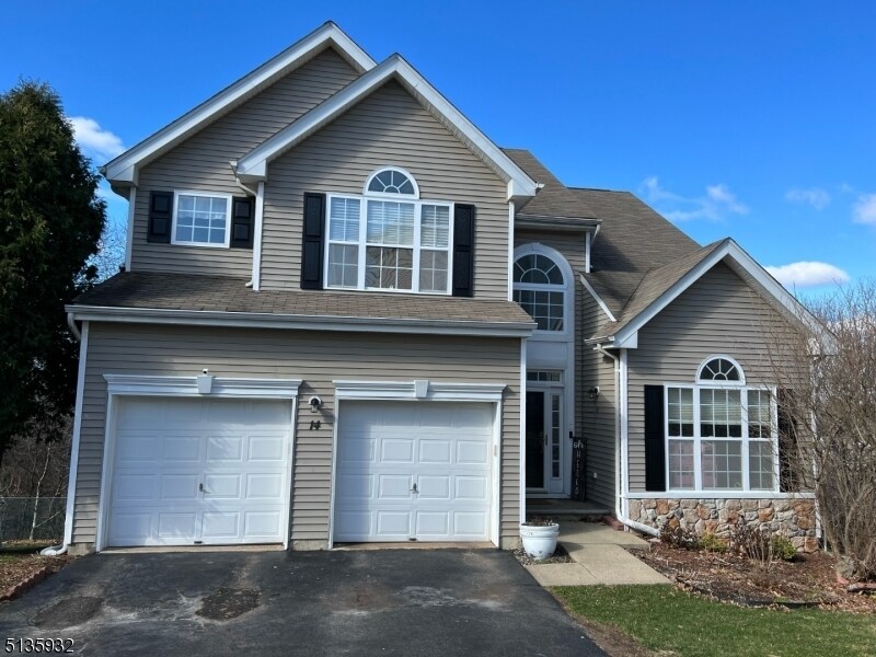 Photo - 14 W Winding Hill Dr