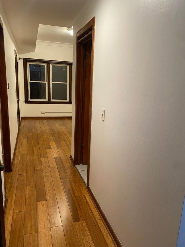 Photo - 1800 W 21st Plz Unidad 1 Floor Rear