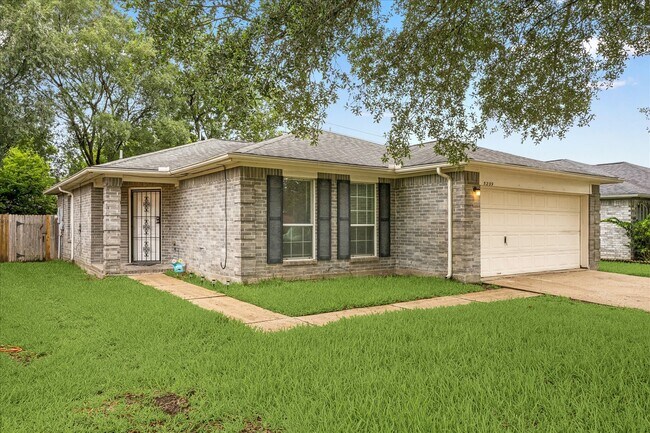 5239 Sugar Bush Dr