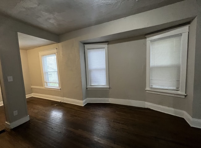 Photo - 824 Tyler St