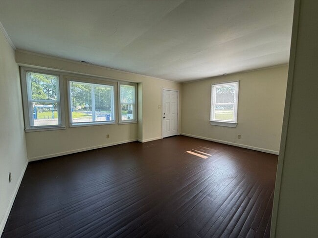 Photo - 2261 Onslow Dr