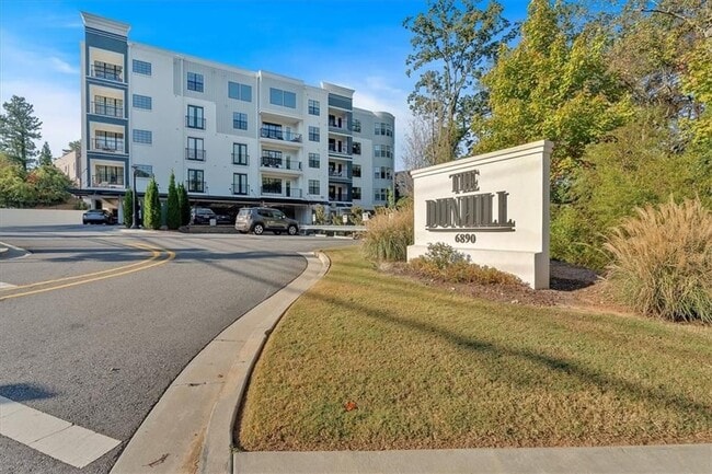 Photo - 6890 Peachtree Dunwoody Rd NE Unidad 303
