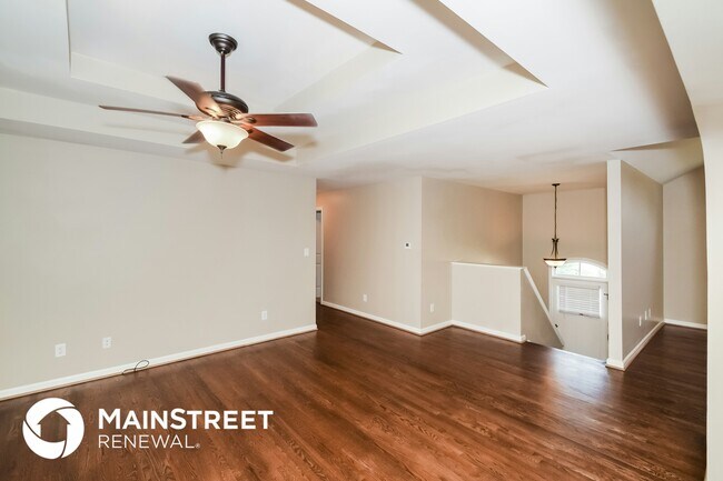 Photo - 695 Starlite Dr