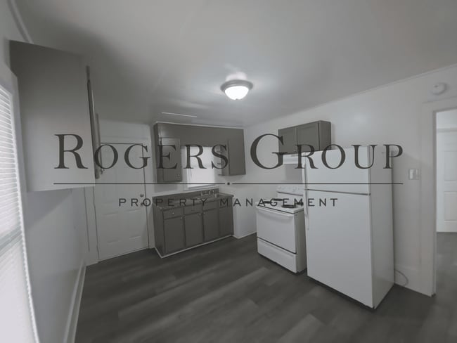 Photo - 758 David St