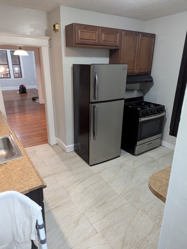 Photo - 449 New Britain Ave Unit 2nd Floor