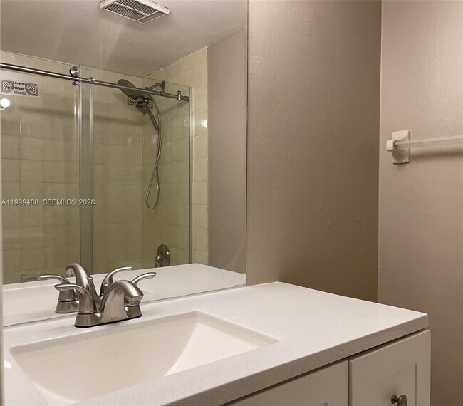 Photo - 1250 Lincoln Rd Unit 306