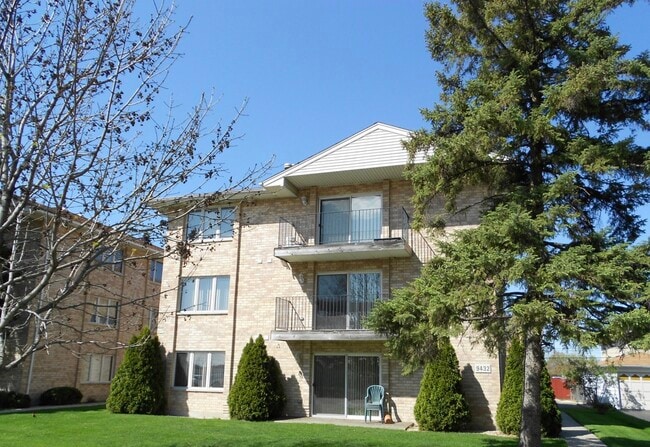 Building Photo - 9432 S Kolmar Ave Unit 3 A