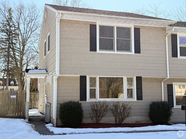 Building Photo - 11 Flushing Ave Rental