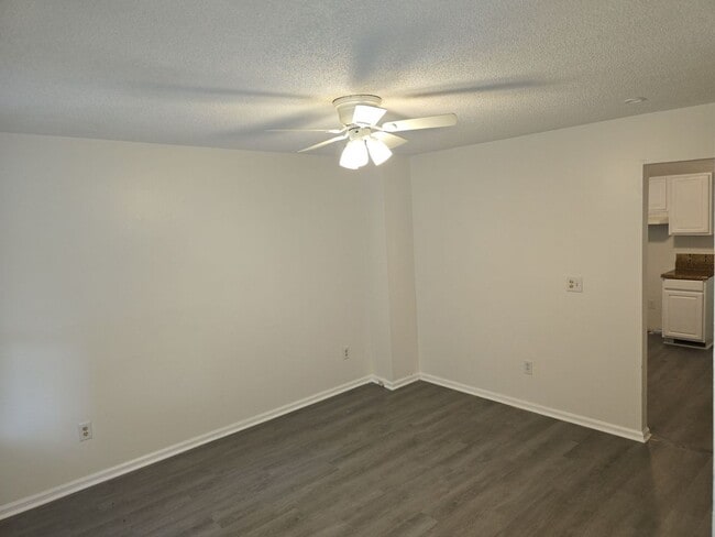 Photo - 409 1st St Unit 1
