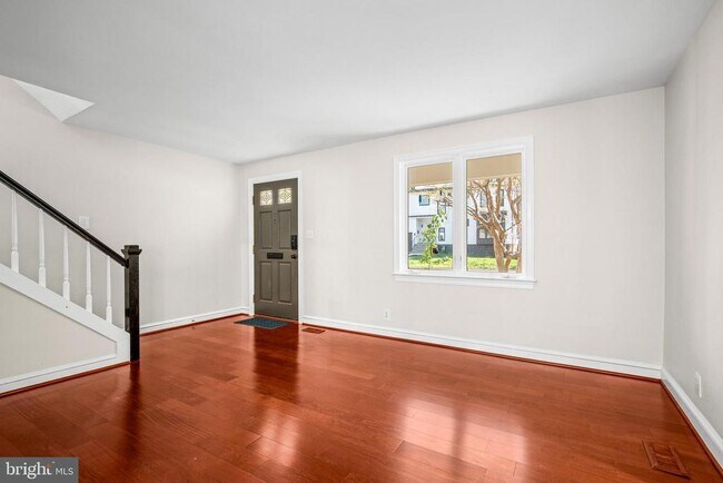 Photo - 2238 Meridian St