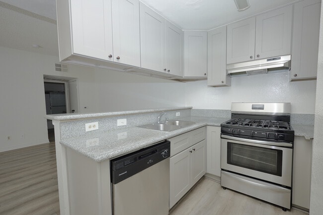 1809 Berendo N St Unit 1