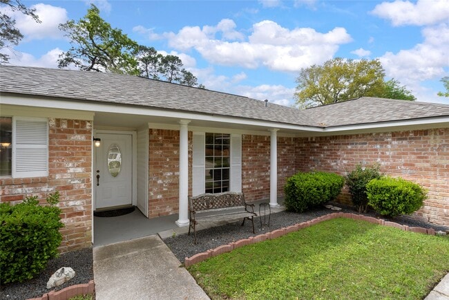 Photo - 29107 Binefield St