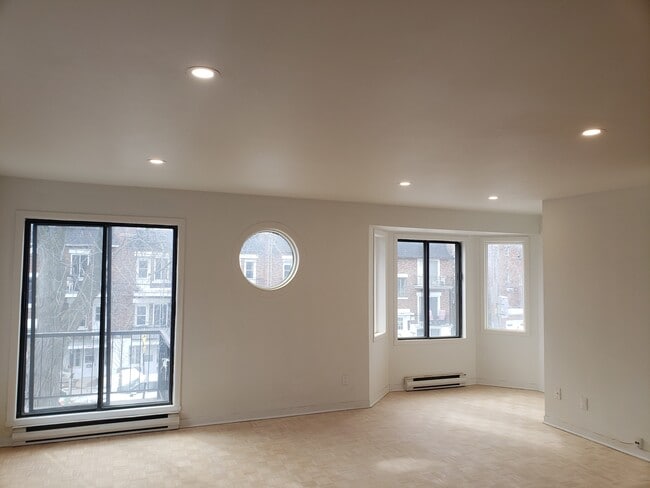 Photo - 4473 Av Jeanne-D'arc