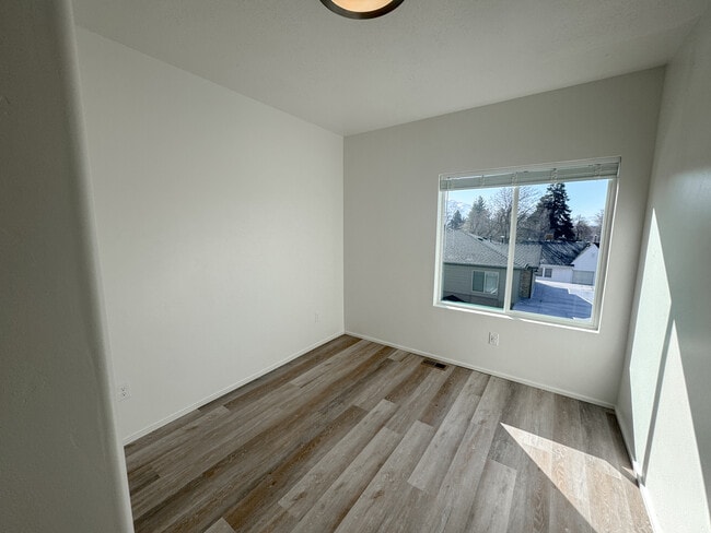 Photo - The Main Unidad 105 Bedroom 3