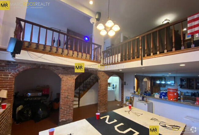 Building Photo - 772 Tremont St Unit 1 Rental