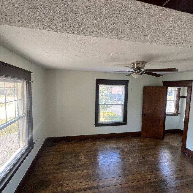 Photo - 50 Orchard Ave SE Unit 2