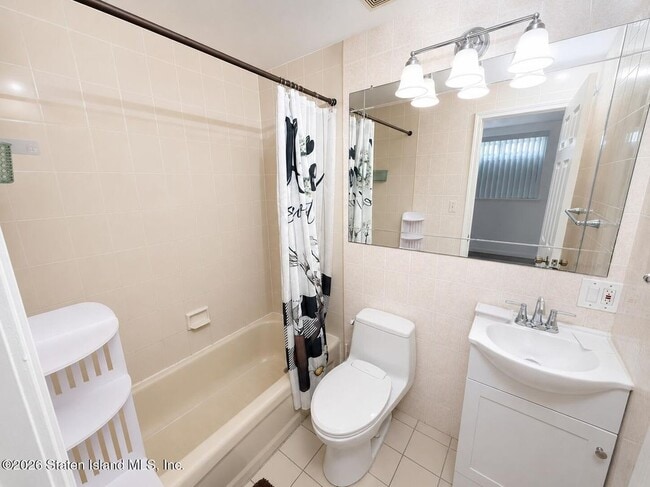 Photo - 38 Pebble Ln