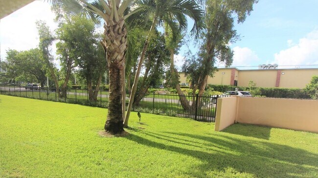 Photo - 1251 NE 108th St Unidad 318