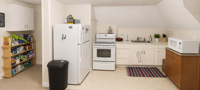 Photo - 1817 E 1st St Unidad Third Floor