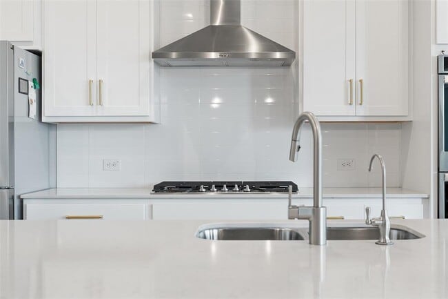 Photo - 165 Lunar Lp