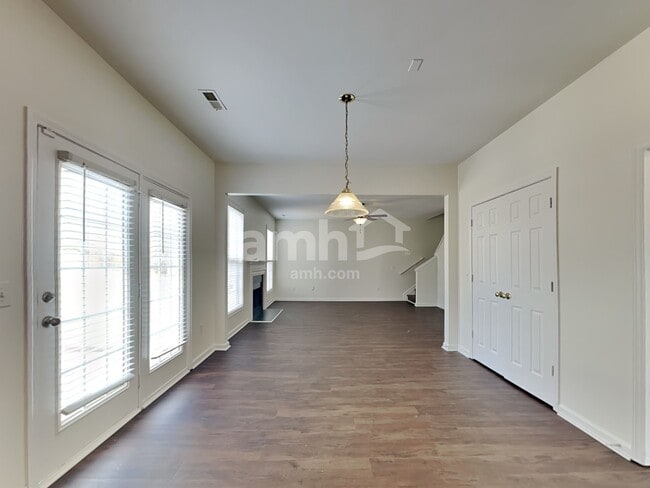 Photo - 101 Tagus Ct