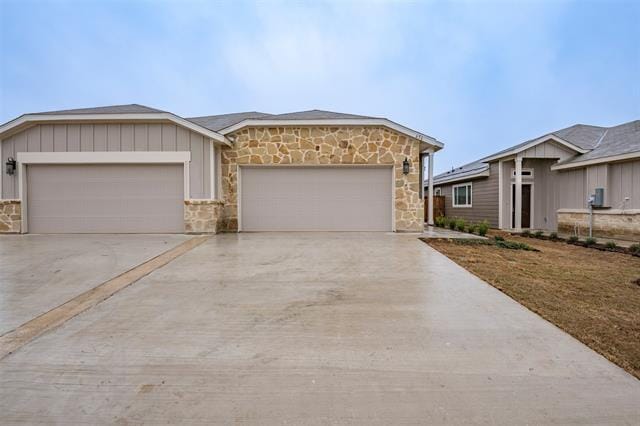 656 Wheatfield Dr