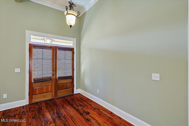 Photo - 132 Hartfield Dr