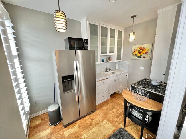 455 E Ocean Blvd Unit 1007