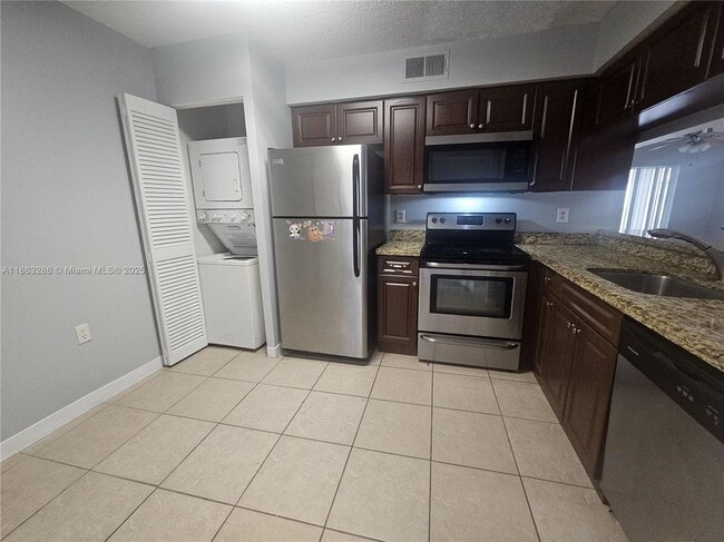 Photo - 8106 Glenmoor Dr