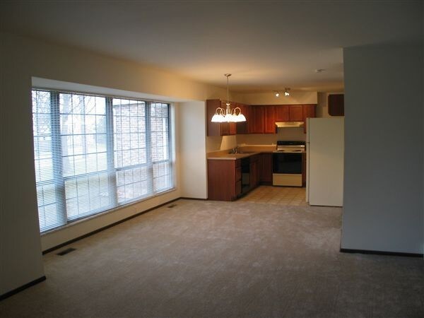 Photo - 2 br, 1.5 bath 4plex - Timbercreek Townhou...