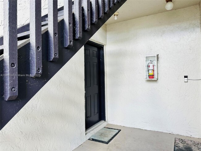 Photo - 3037 NW 118th Dr Unidad 122D
