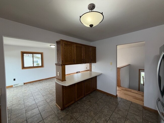 Photo - 5 Bed 2 Bath Single Family Home in Marshfield