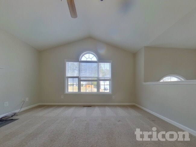 Photo - 162 Whetstone Way