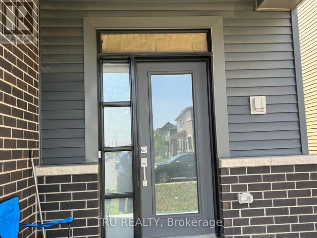 Photo - 919 Athenry Ct